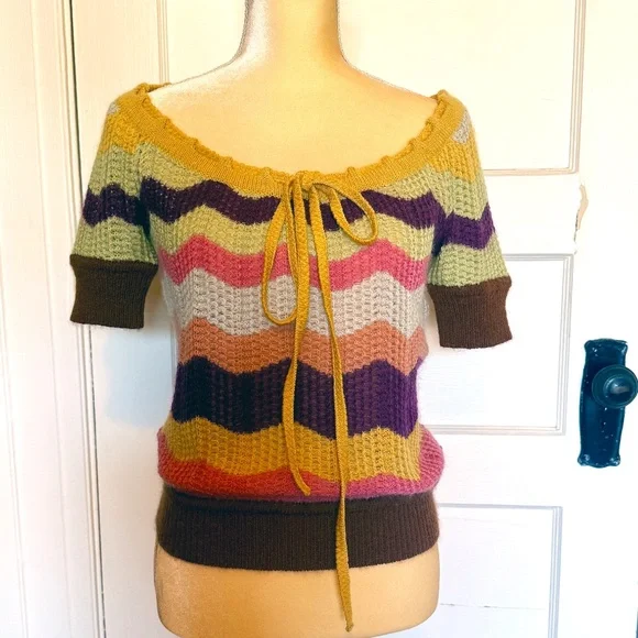 ✨ Missoni Vintage Zig-Zag Knit Top ✨ - Picture 2 of 6